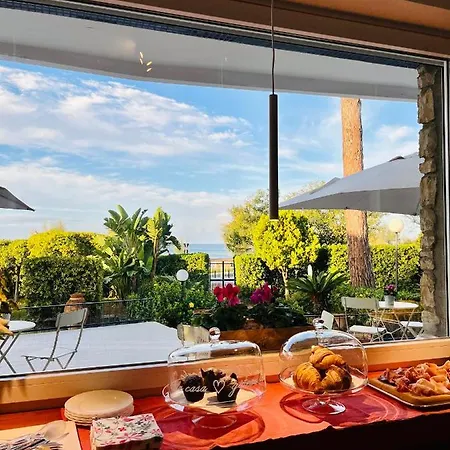 Maria Luxury Bed and Breakfast *
