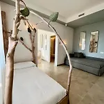 Alojamento de Acomodação e Pequeno-almoço Maria Luxury 4*