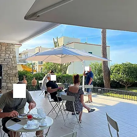 Maria Luxury B&B 4*